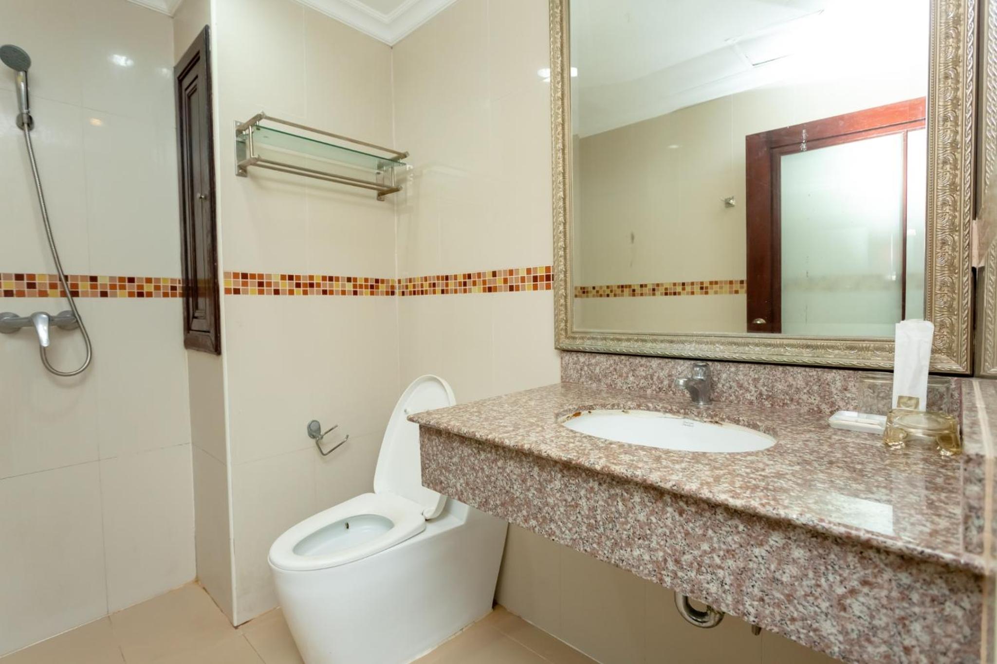 Ivory Palace Hotel 45/50