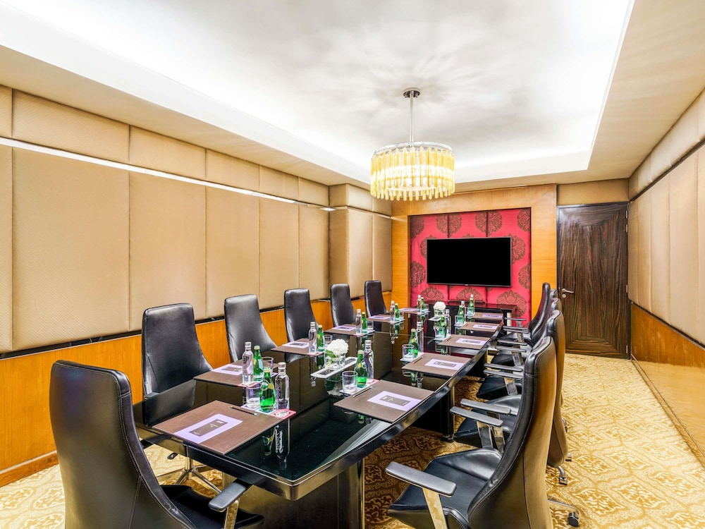 Sofitel Mumbai BKC 67/77