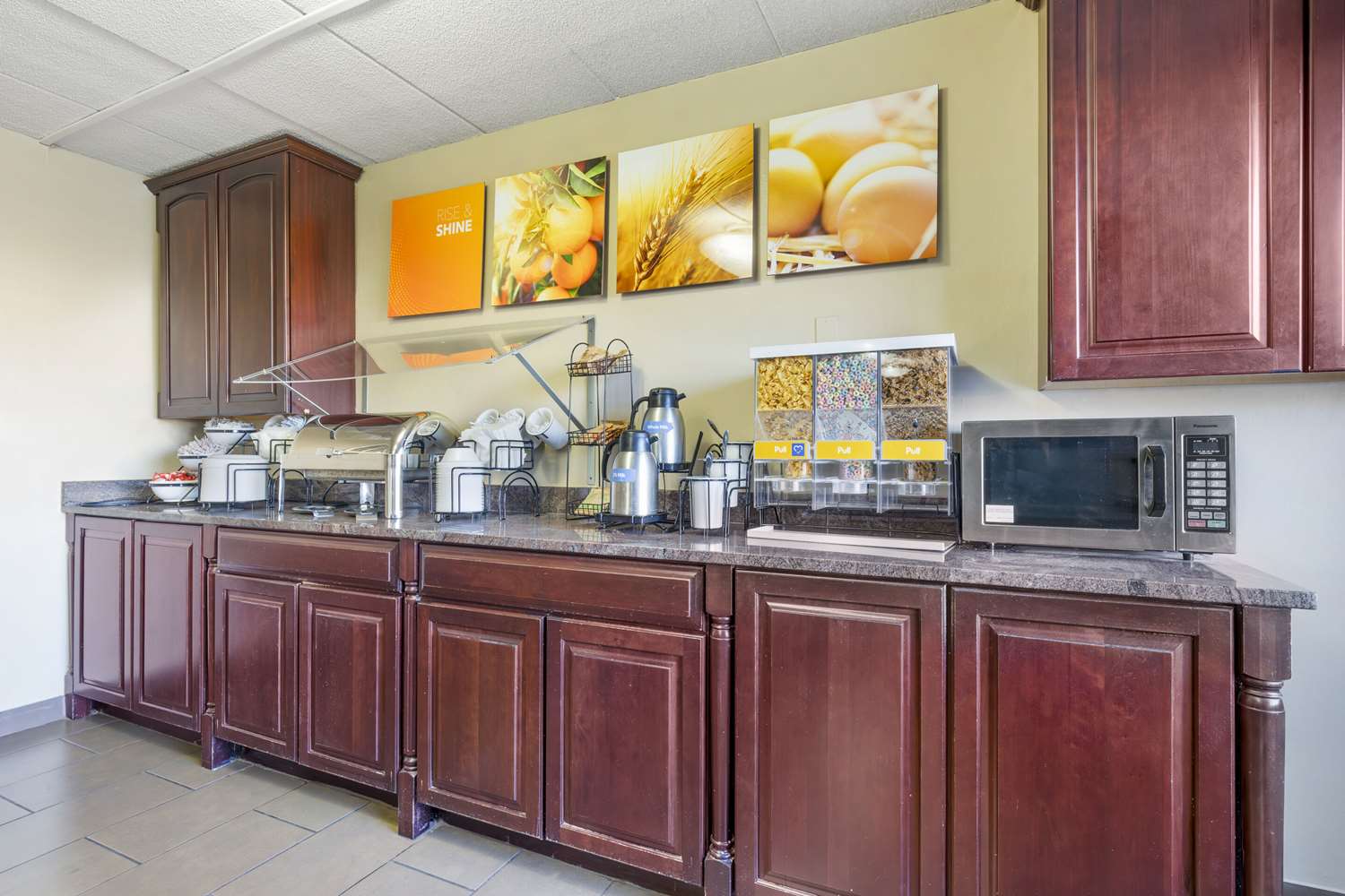 Comfort Inn University Center Fairfax VA 12/18