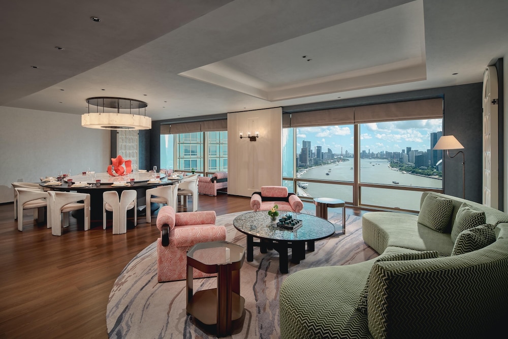Hyatt On the Bund Hotel 28/49