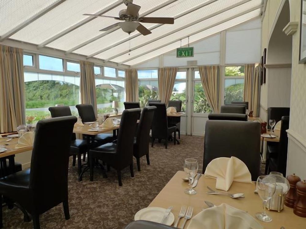 Ashburnham Hotel 29/50