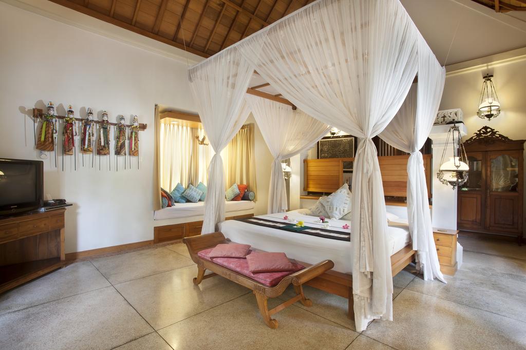 2 Bedrooms, Pool, Villa
