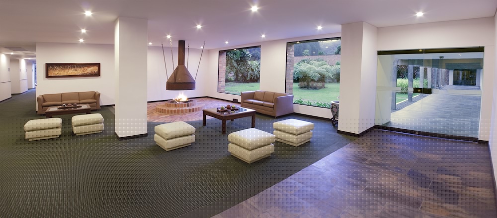 Estelar Recinto del Pensamiento Hotel 32/64