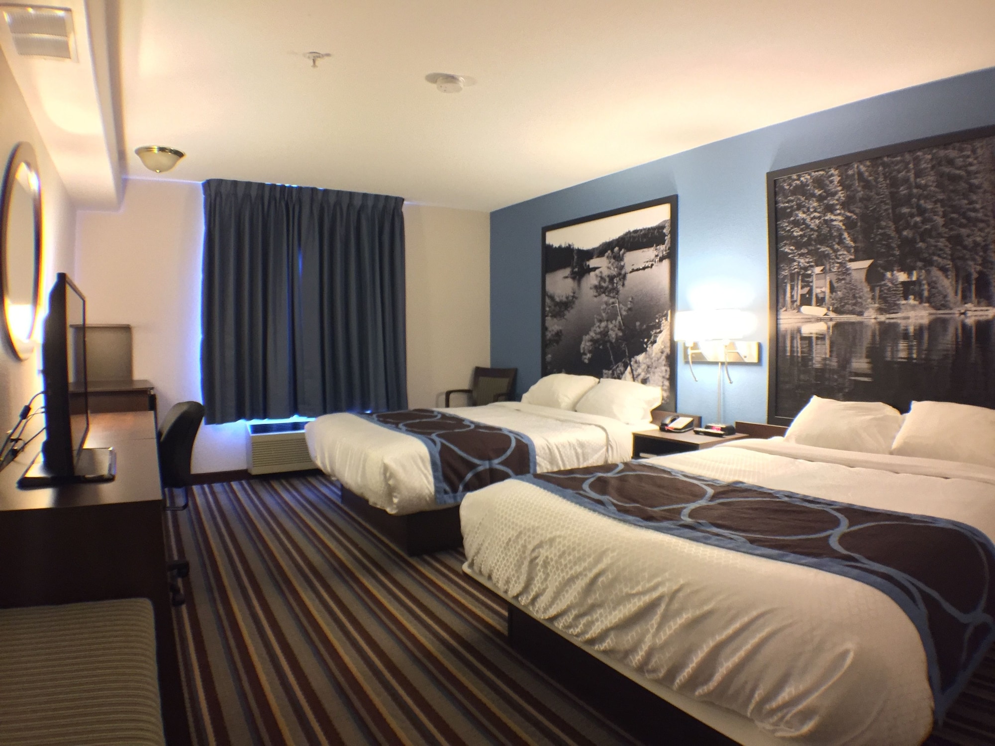 Room, 2 Queen Beds