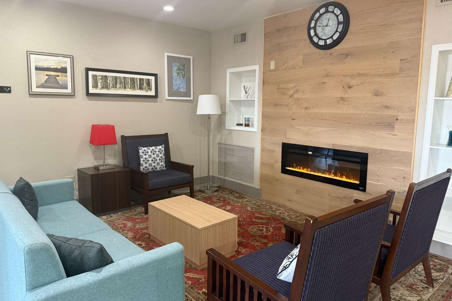 Country Inn & Suites By Radisson Elgin, IL 7/18