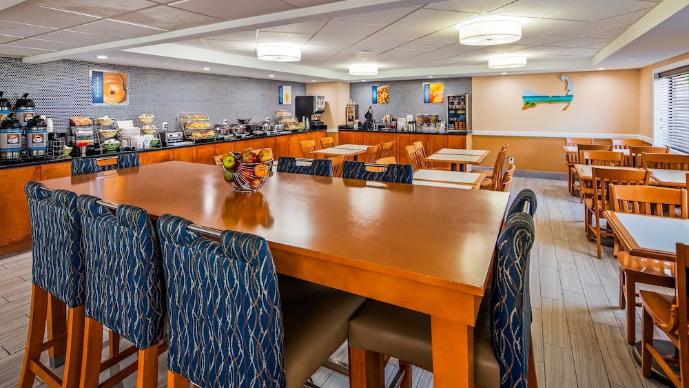 Best Western Cape Cod Hotel 55/69