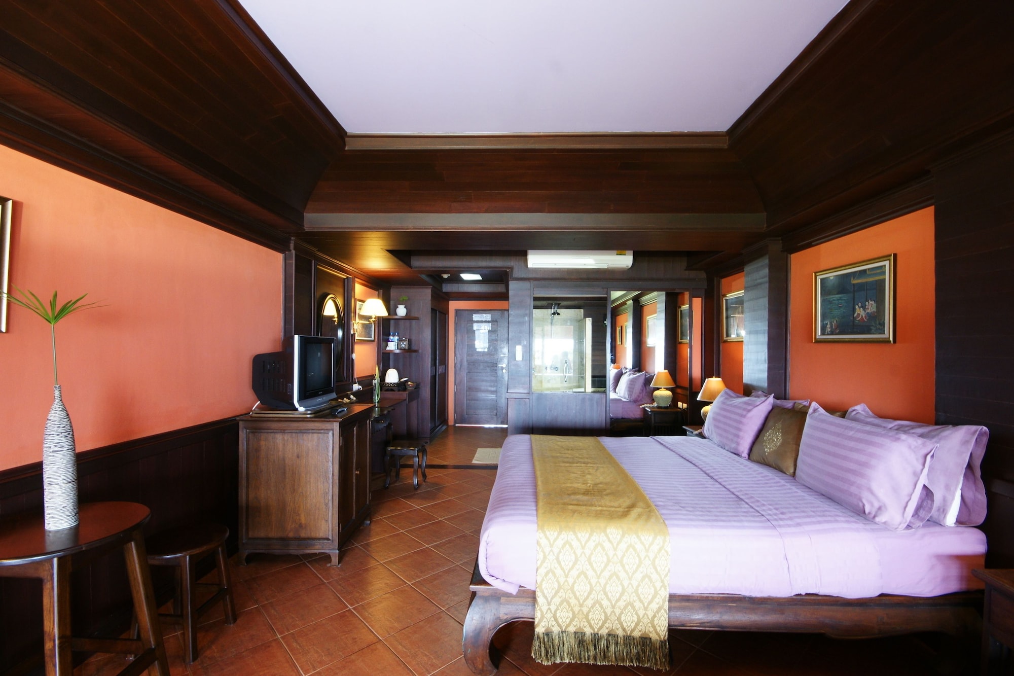 SUPERIOR, DOUBLE OR TWIN BED