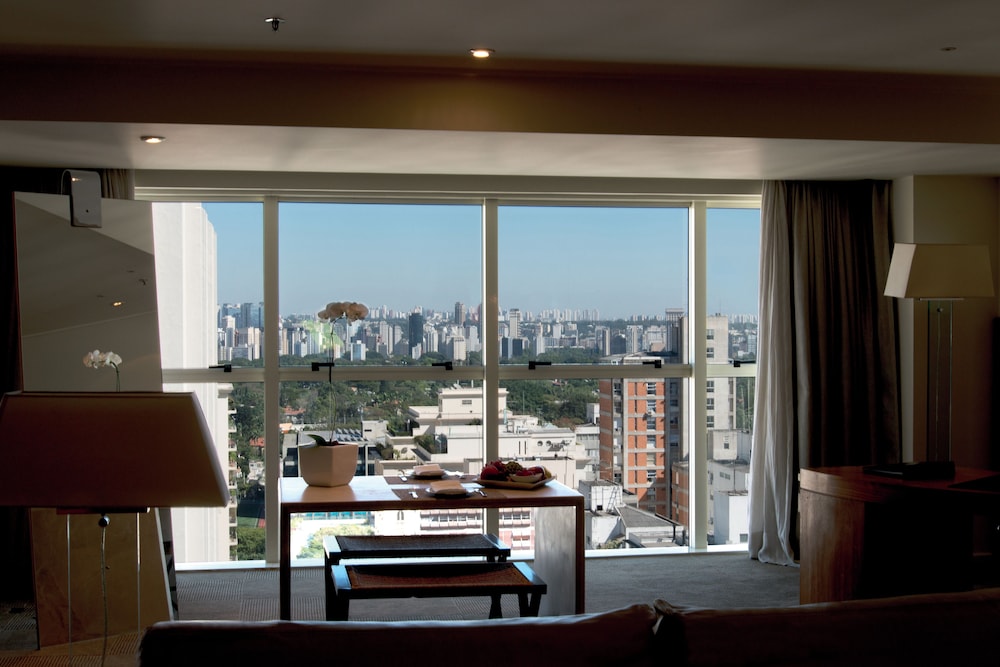 Emiliano Sao Paulo 51/58