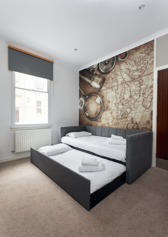 Stewart by Heeton Concept Aparthotel Edinburgh 35/60