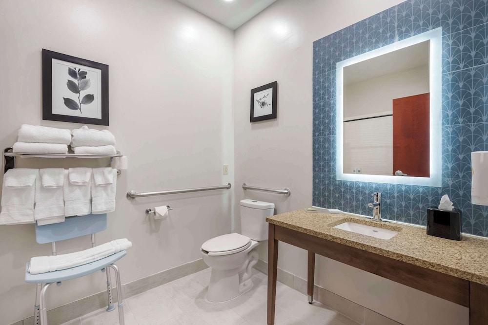 Country Inn & Suites by Radisson, Dayton South, OH 52/54