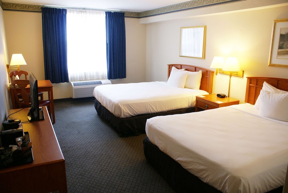 Country Inn & Suites By Radisson Lansing MI 8/42