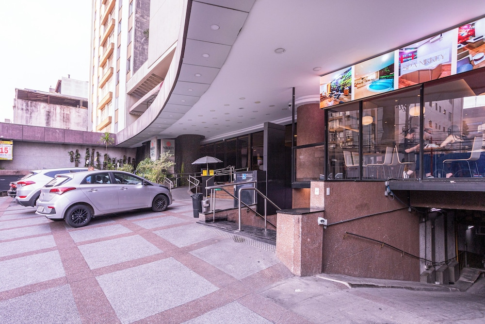 Nikkey Palace Hotel 65/73