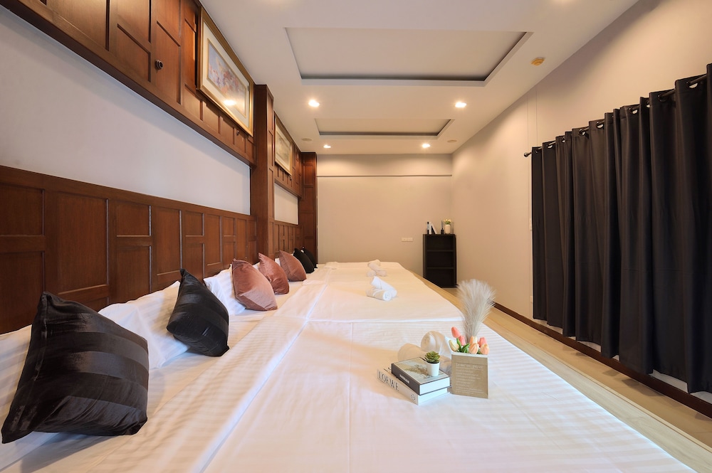 De Lux Bangkok Hotel 17/52