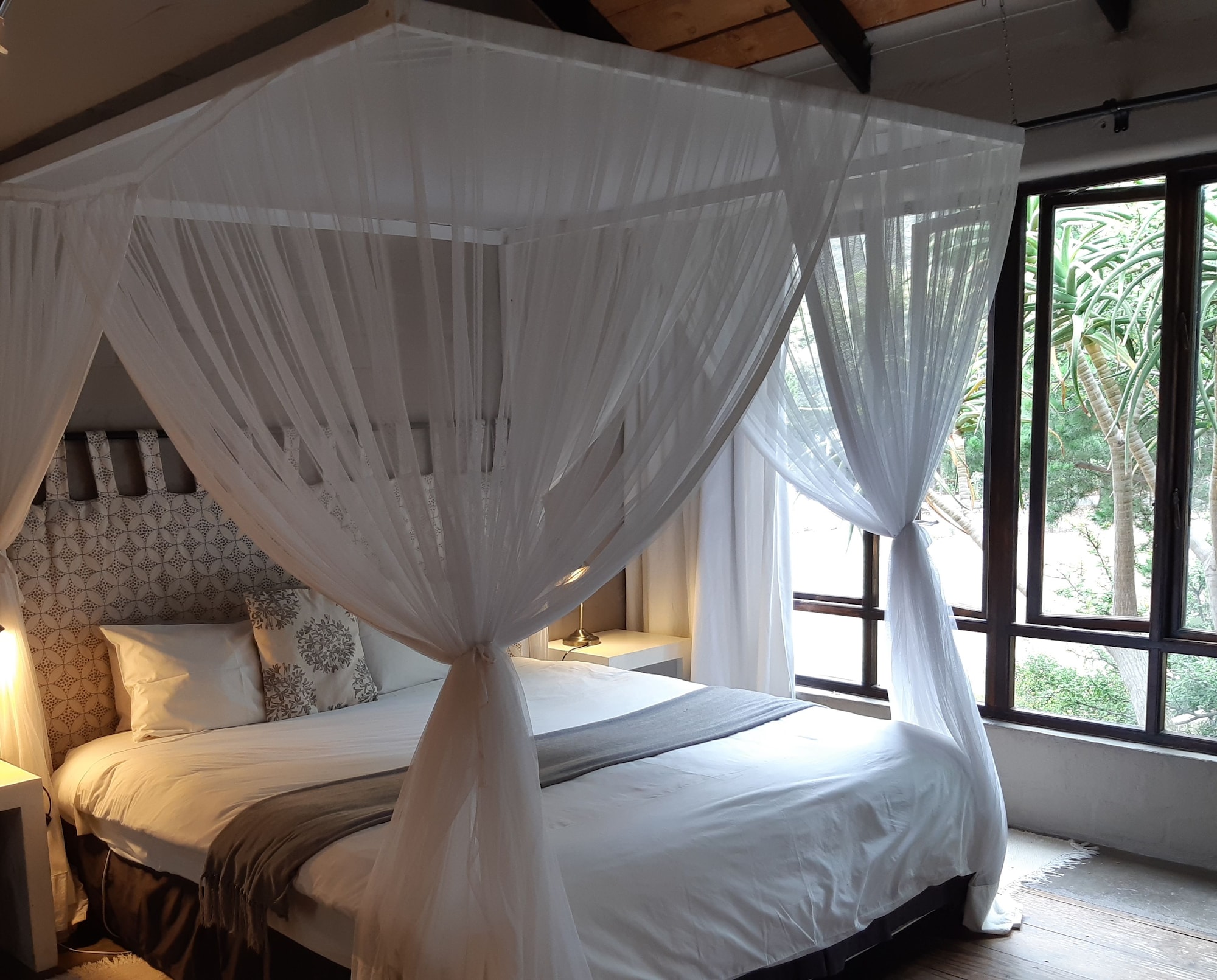 2 BEDROOMS, APARTMENT