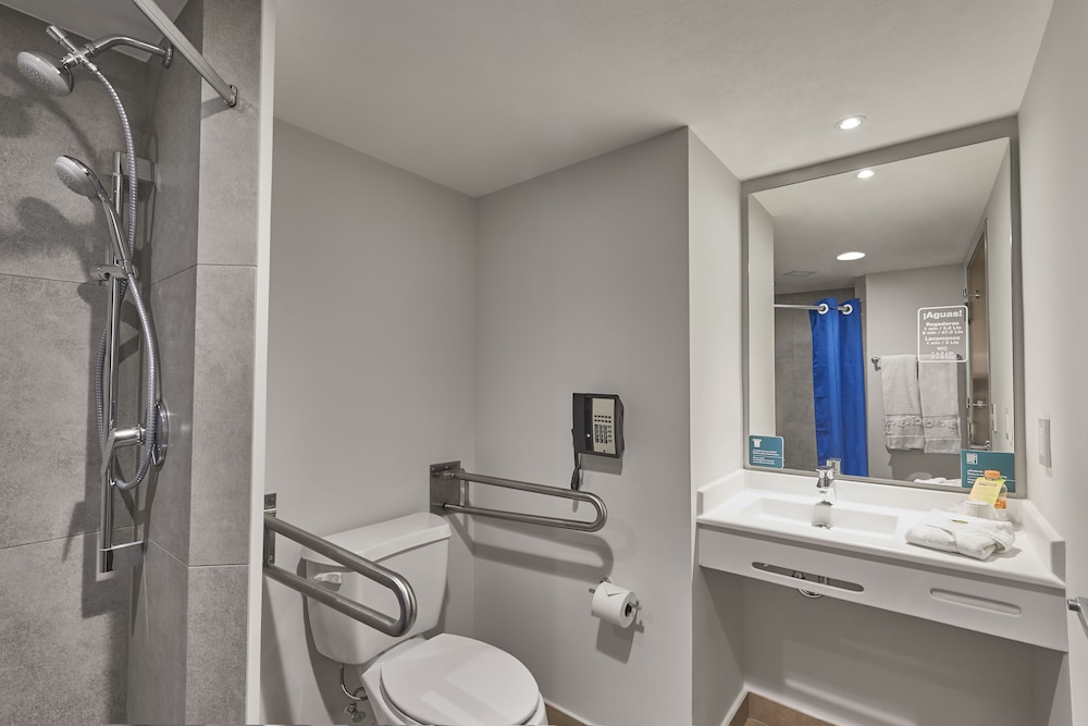 City Express Junior by Marriott San Luis Potosi Zona Industrial 48/48