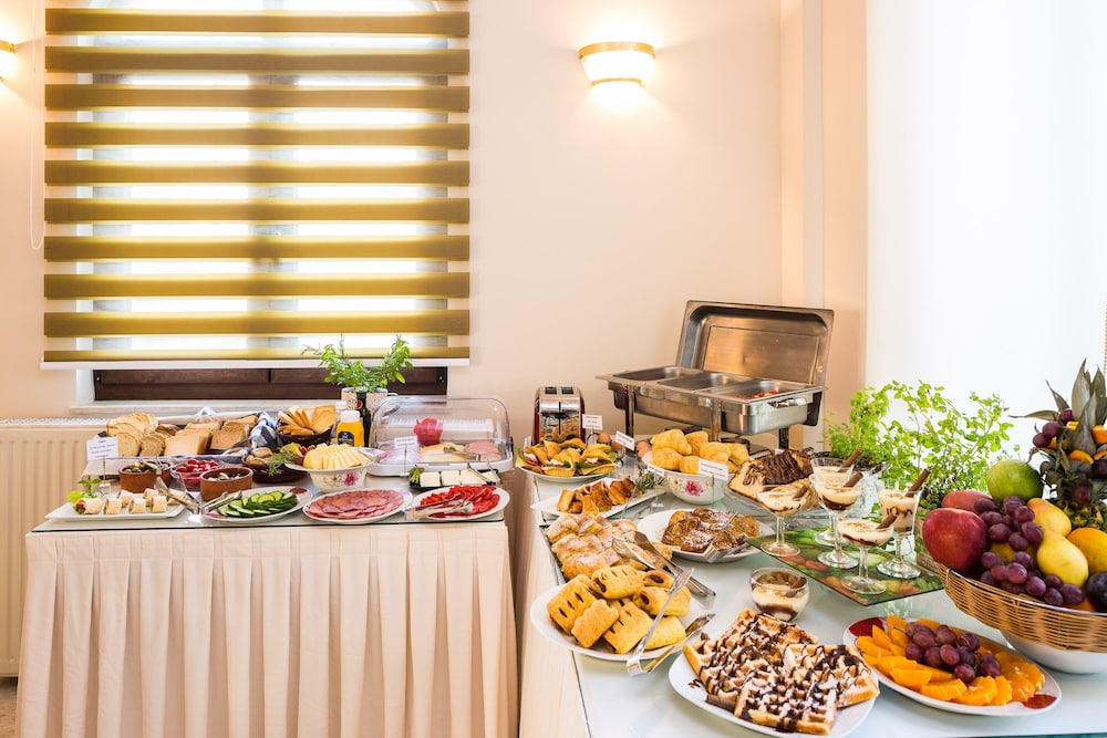 Eltina Hotel 34/50