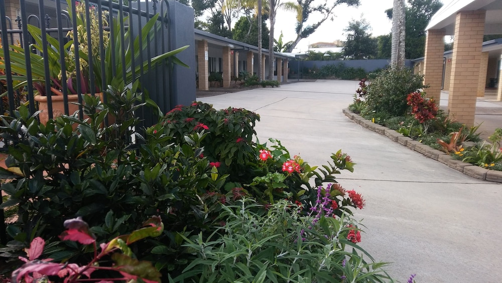 Shady Rest Motel 43/48