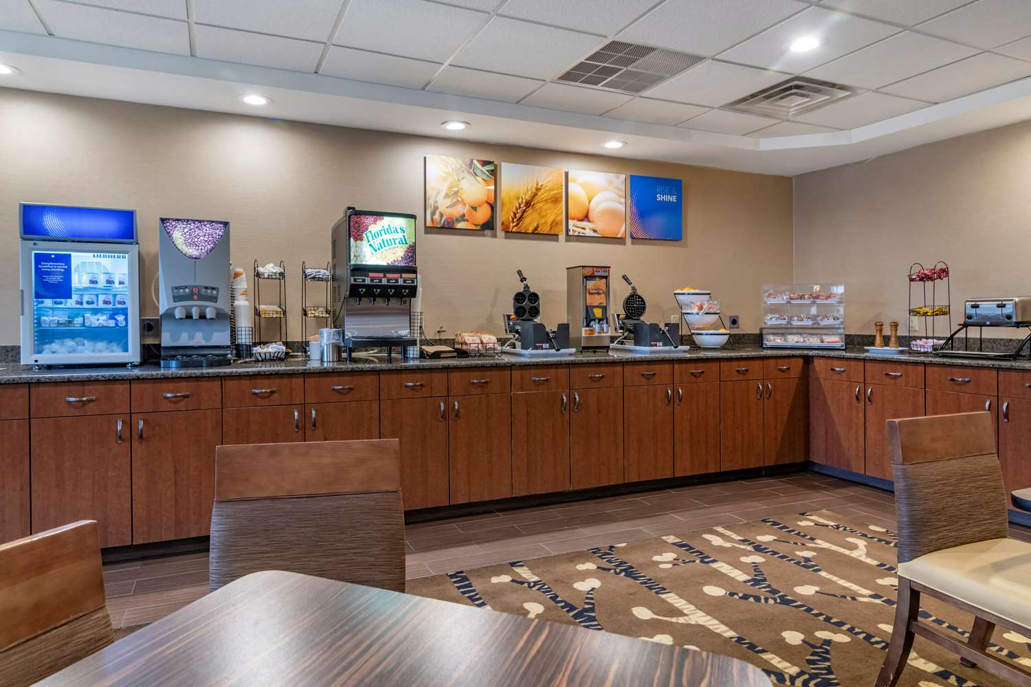 Comfort Inn Glenmont Albany South 22/39
