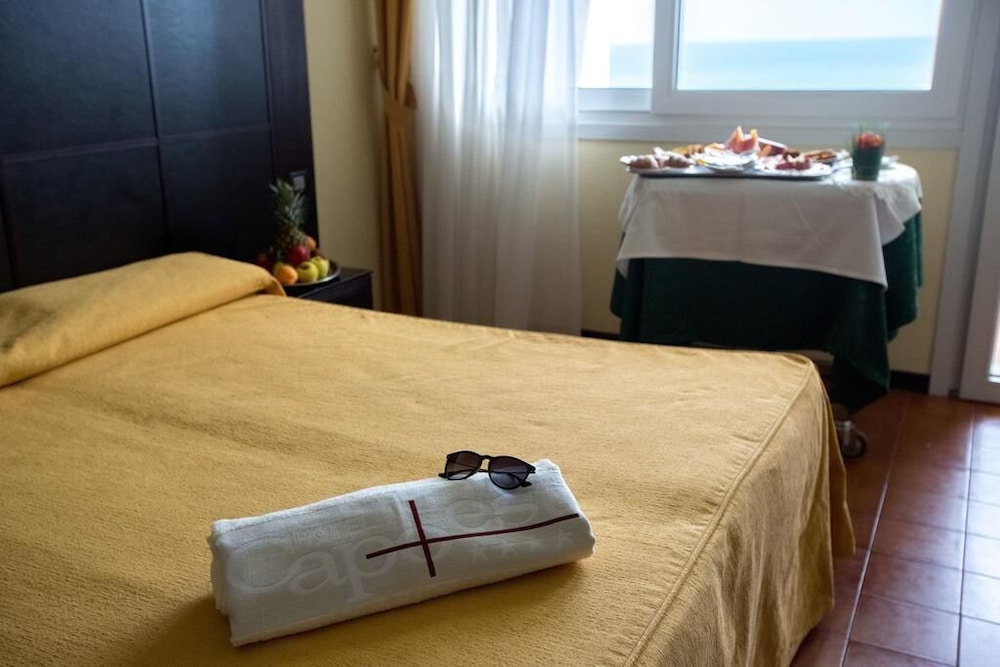 Albergo Capo Est 4/23