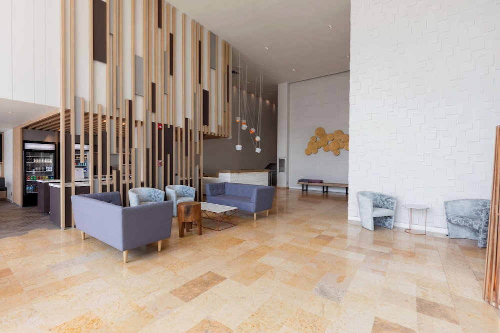 Hilton Garden Inn Mexico City Santa Fe 42/73