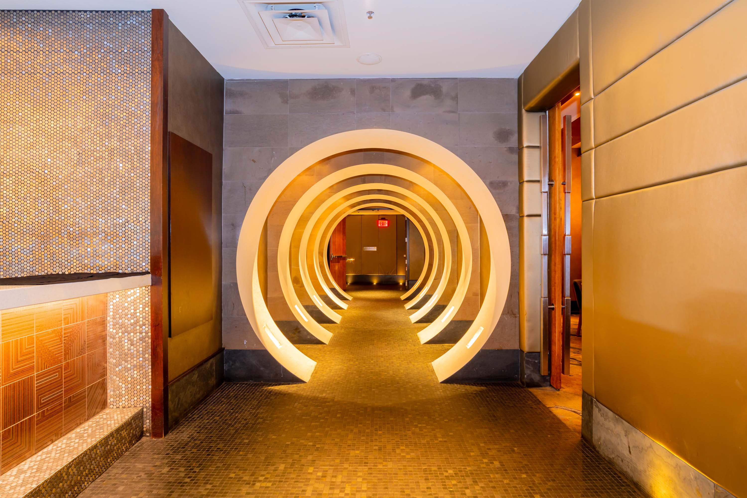 Sandman Signature Vancouver Airport Hotel 33/77