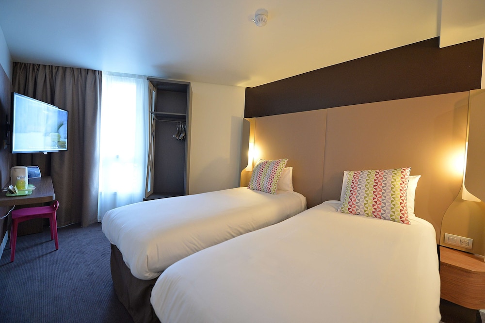 Campanile Paris Clichy Centre 34/63
