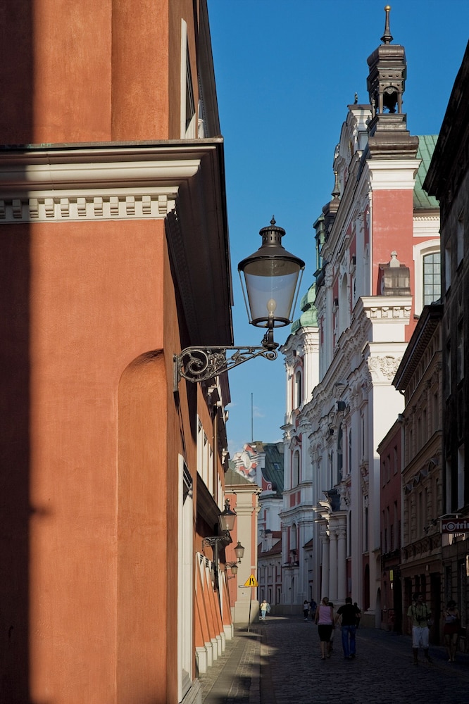 Palazzo Rosso 46/50