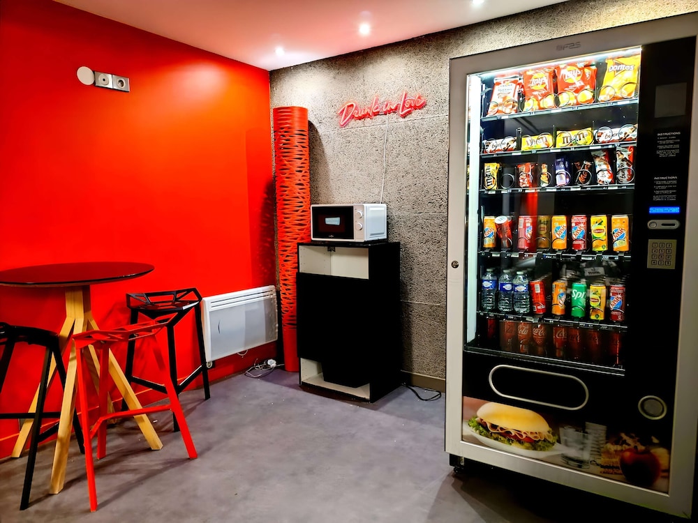 Enzo Hotels Trappes by Kyriad Direct 28/50