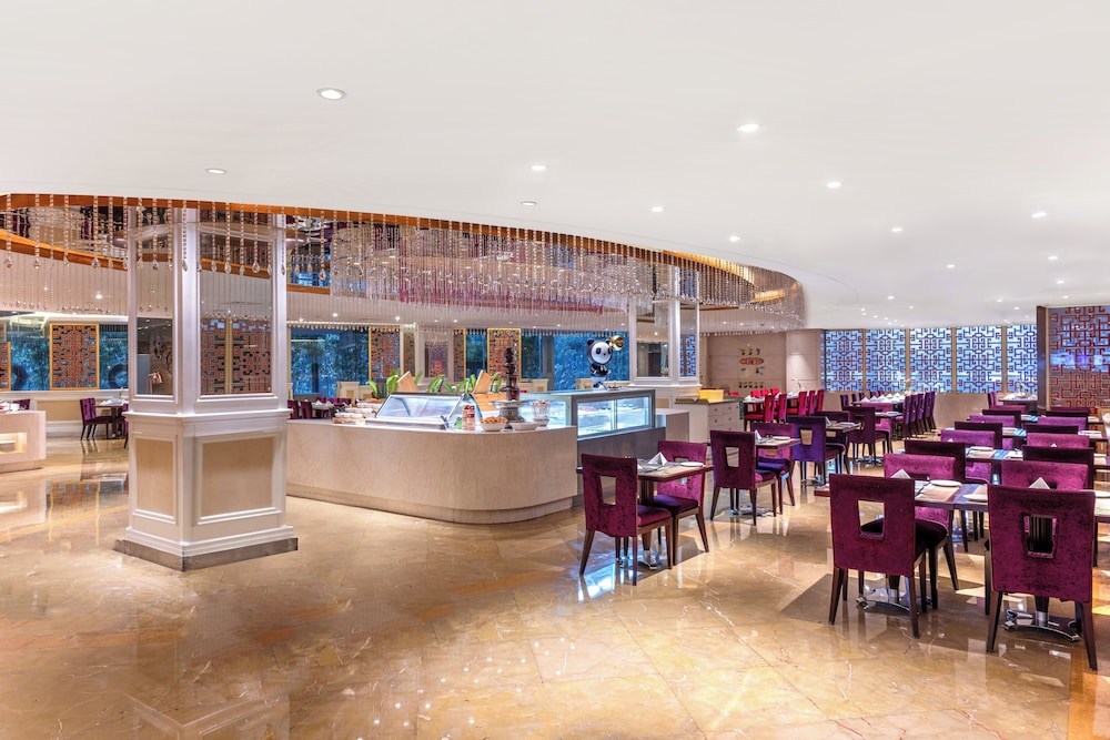 Plaza Hotel Yuyao 40/50