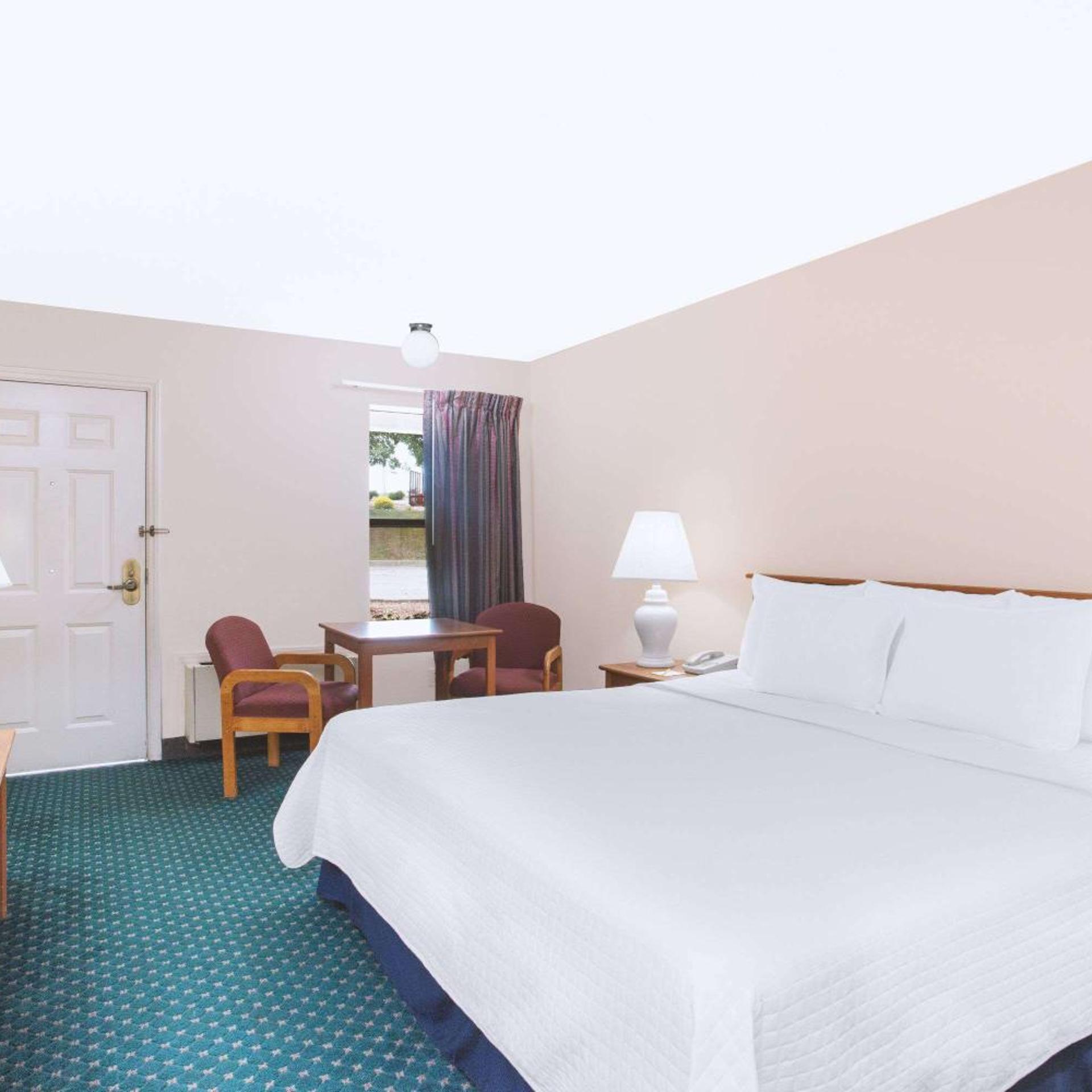 Days Inn by Wyndham Wytheville 8/22
