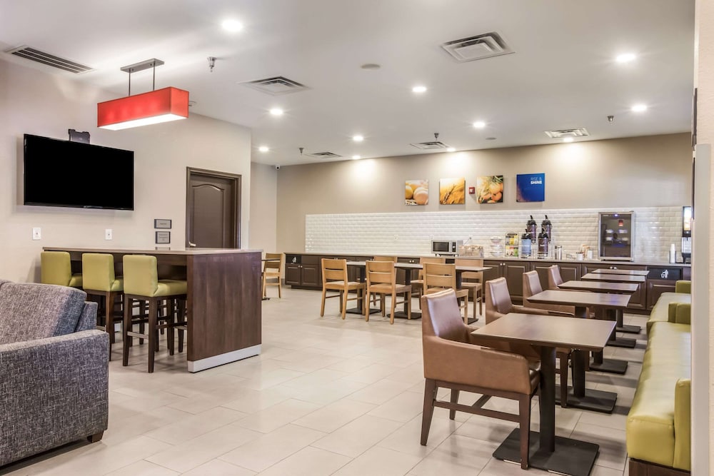 Comfort Inn & Suites Fairburn - Atlanta Southwest 42/45