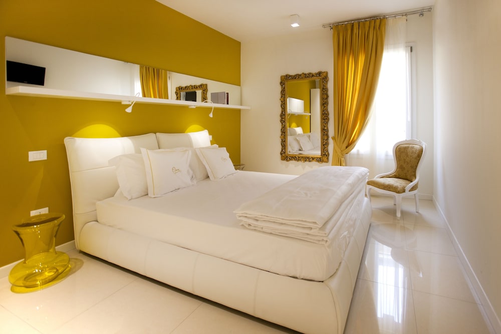 2 BEDROOMS, LUXURY, APARTMENT