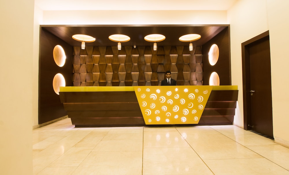 Hotel Mittal Avenue 12/22
