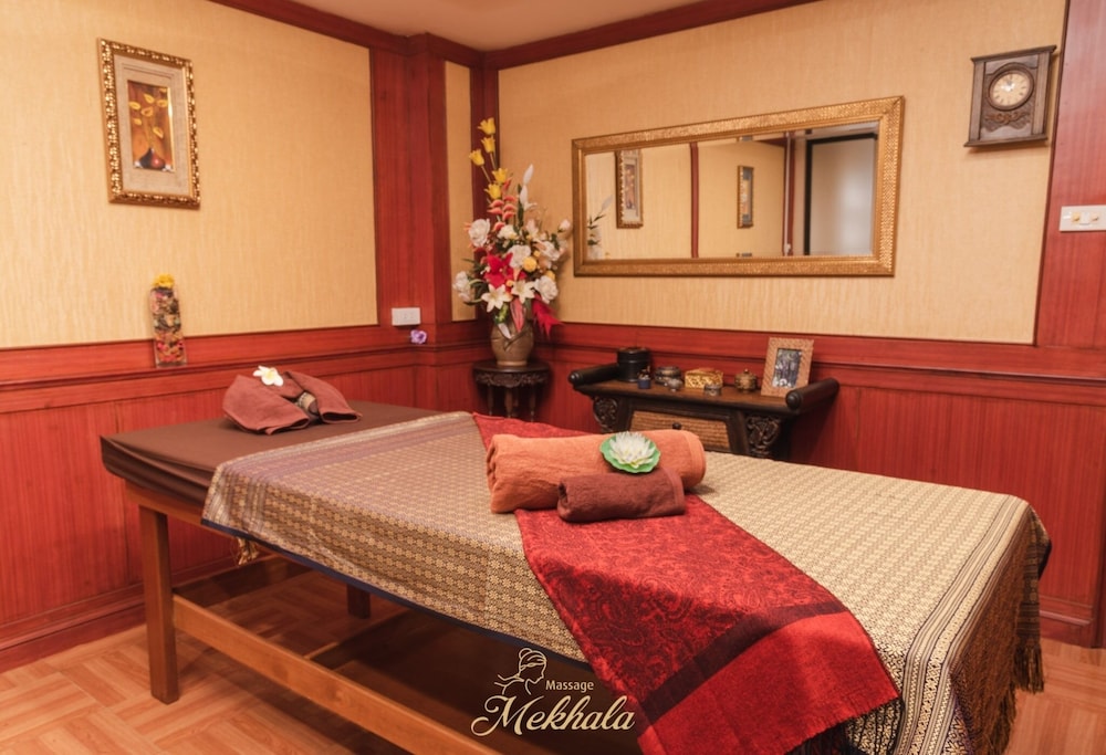Tara Lake Hotel 24/50