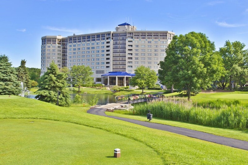 Hilton Chicago/Oak Brook Hills Resort & Conference Center 65/69