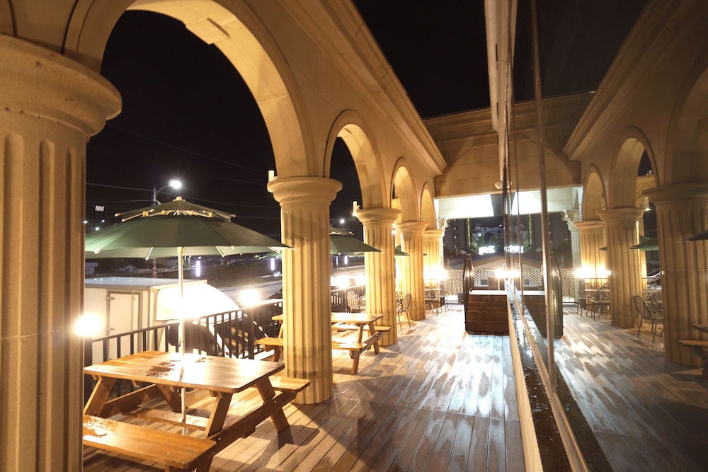 Persimmon Tourist Hotel 39/42