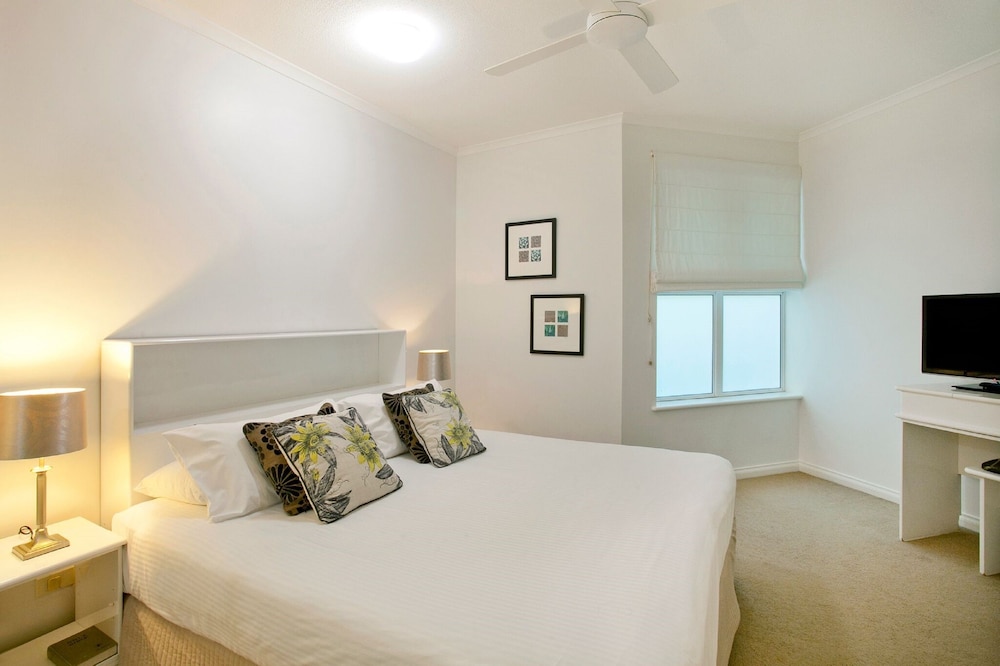 The Emerald Noosa 11/78