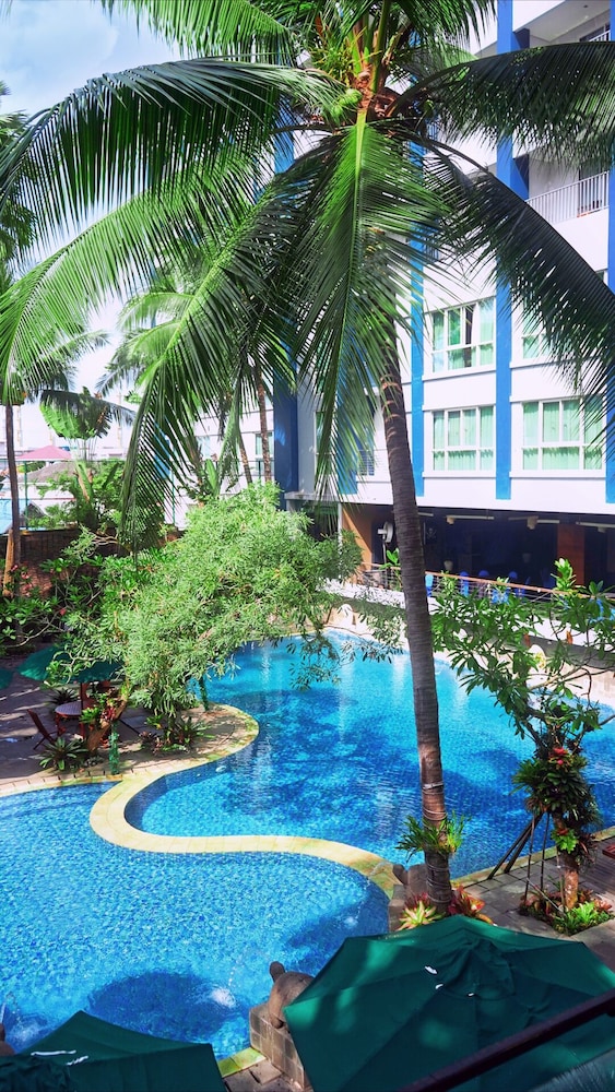 Blue Sky Hotel 31/43