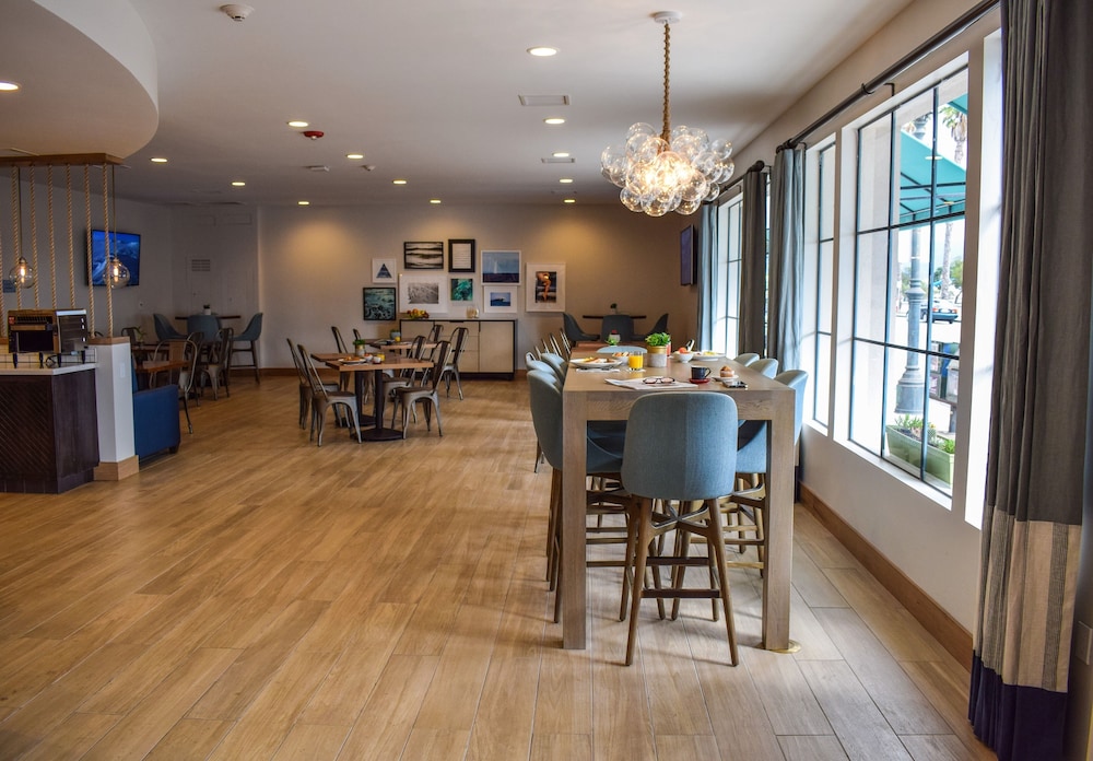 Beachside Inn 57/71