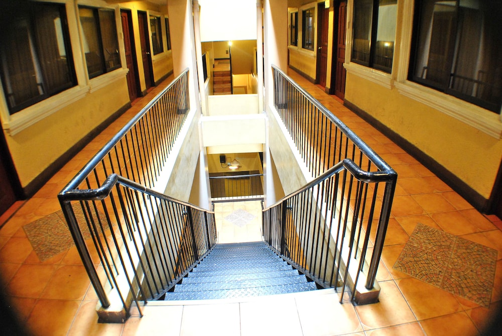 Fersal Hotel P Tuazon Cubao photo2