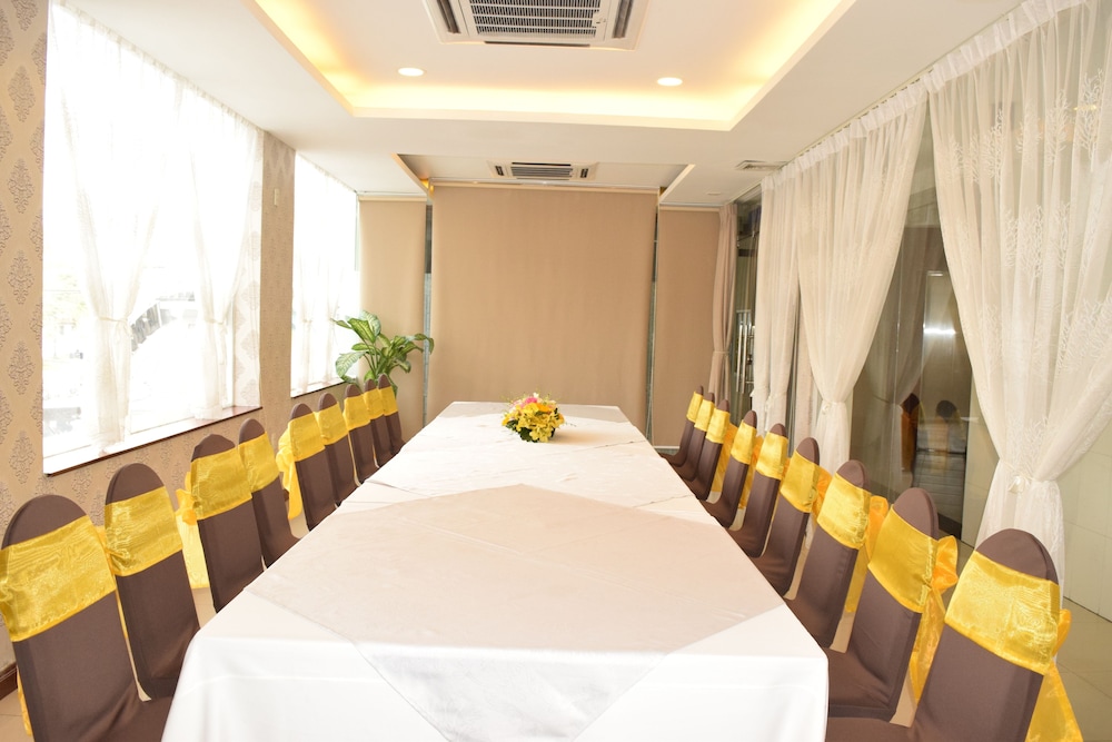 Rang Dong Hotel 21/36