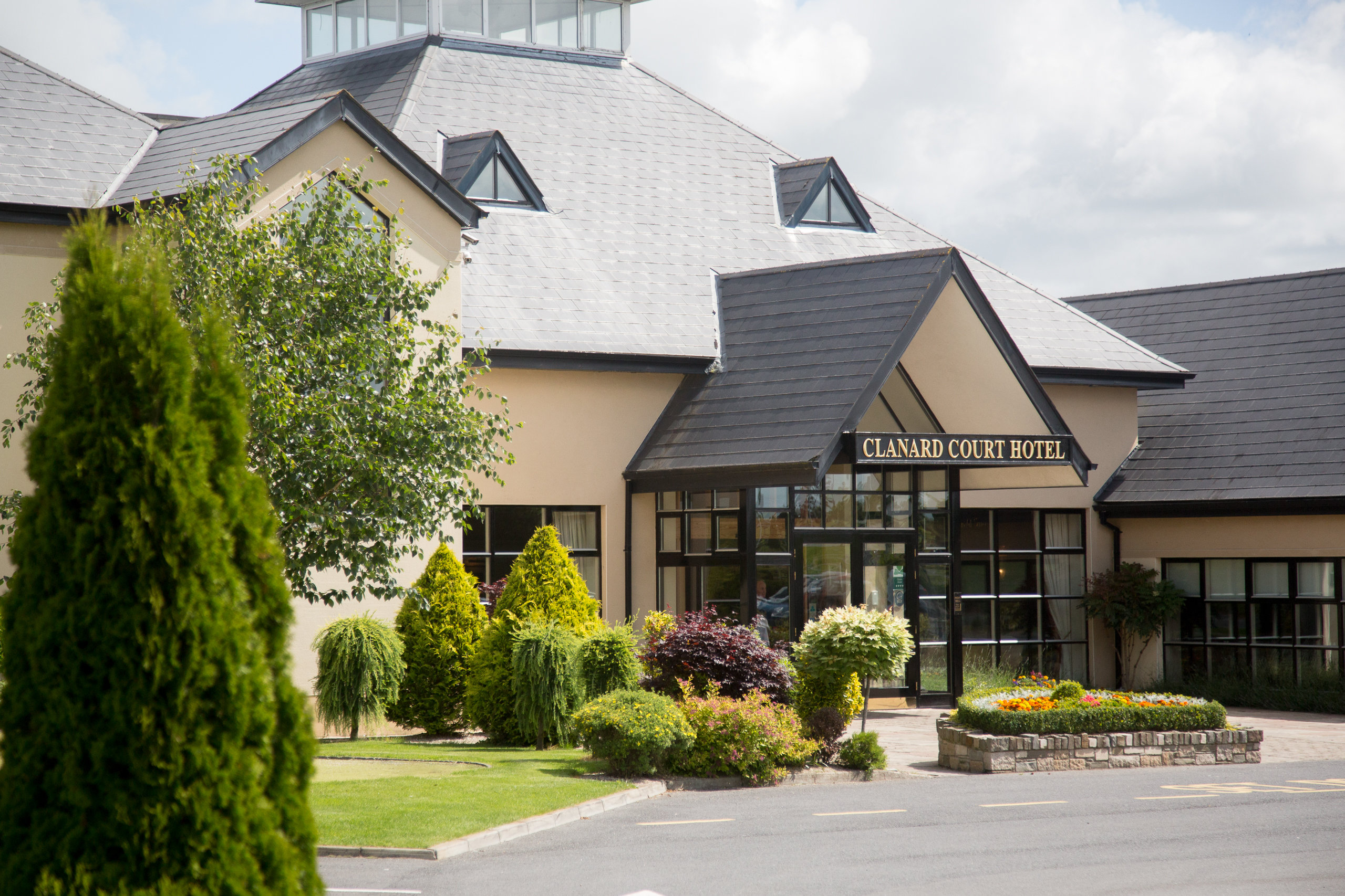 Clanard Court Hotel 2/66