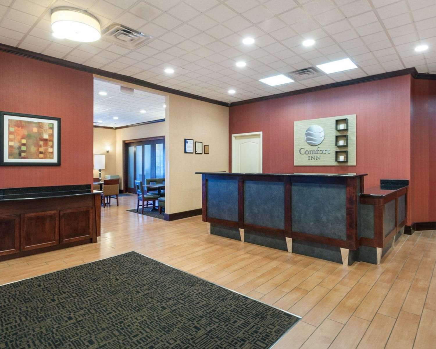 Comfort Inn Ballston 1/42