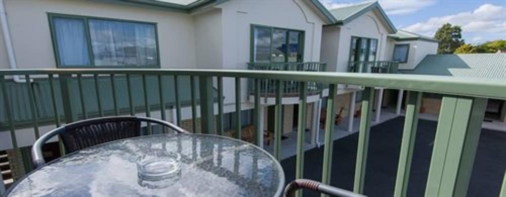 Hamilton Settlers Motor Lodge 4/37