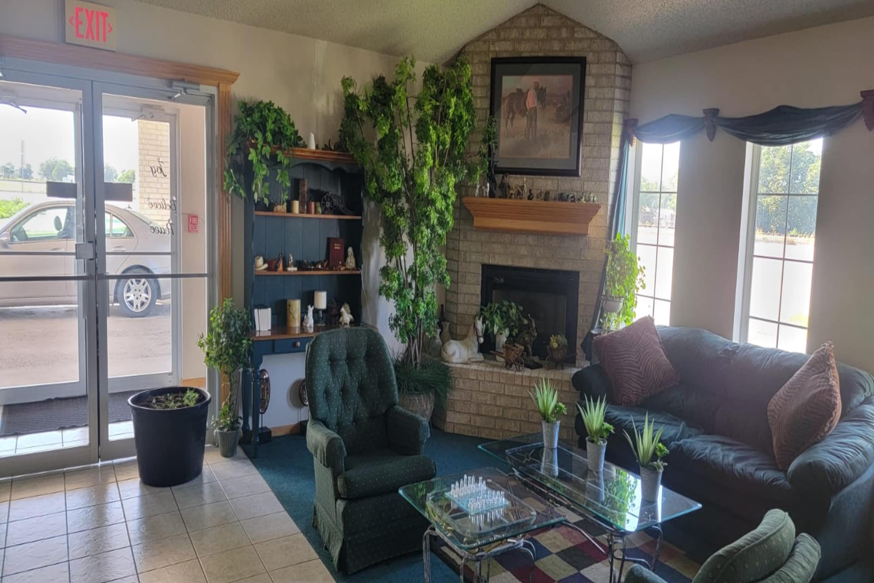 HomeTown Inn By OYO Texhoma, OK 22/50