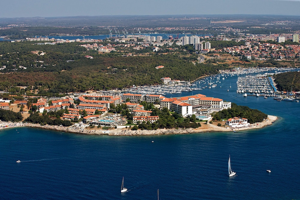 Park Plaza Verudela Pula 48/50
