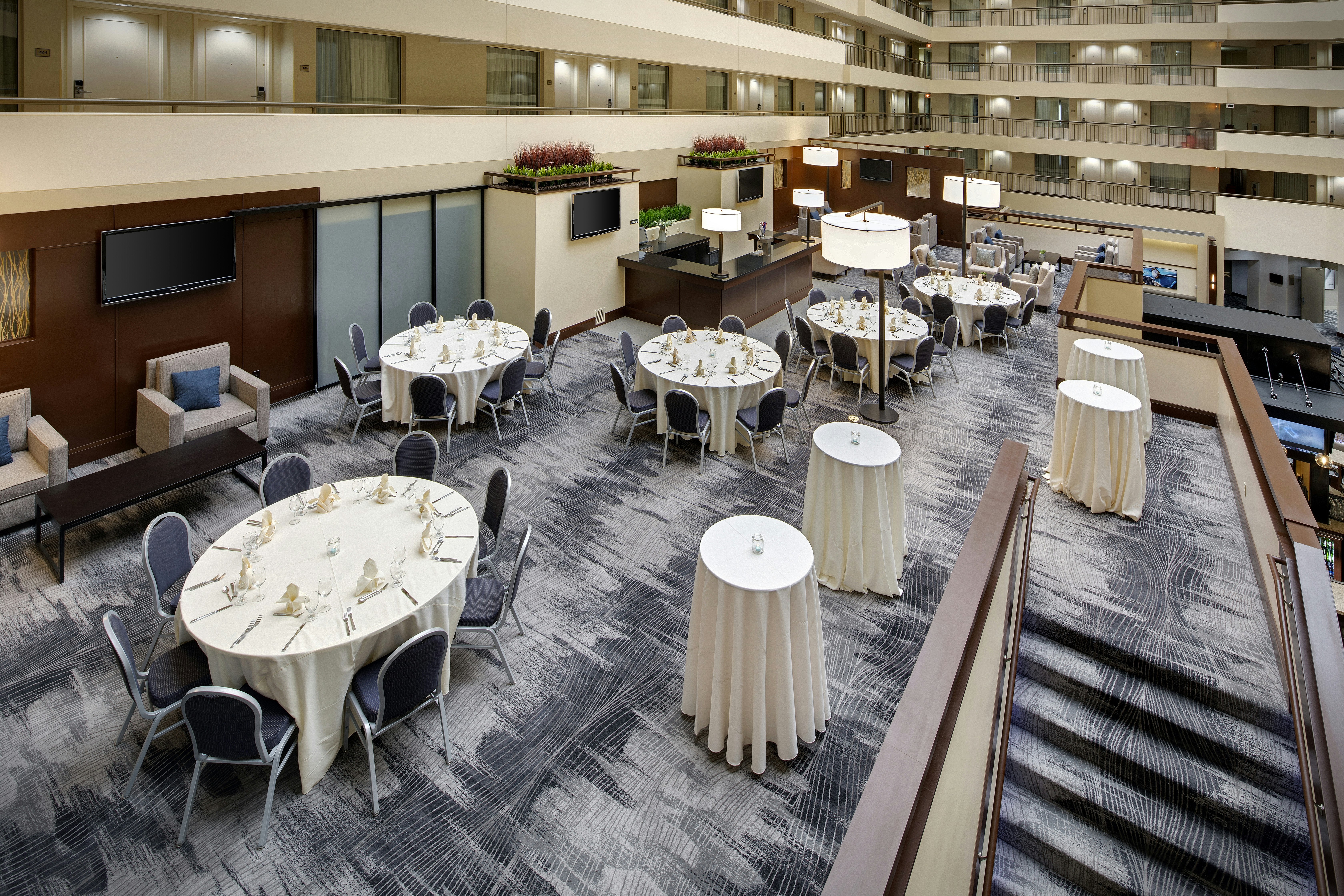 Embassy Suites by Hilton Detroit Troy Auburn Hills 57/77