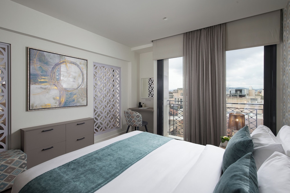 Urban Nest Suites and Apartments 18/75