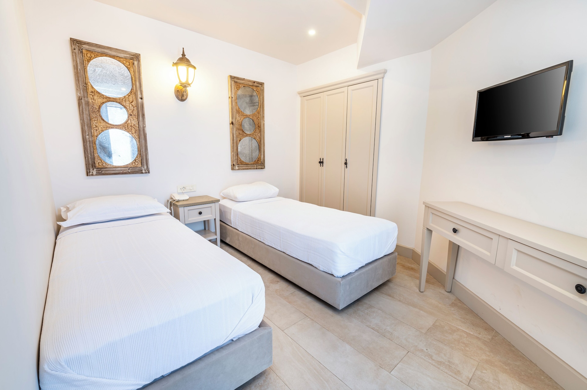 family suite