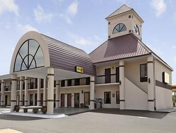 SureStay Studio by Best Western Rowland 33/41